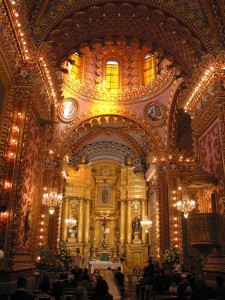 Vista del altar del Santuario de Guadalupe, Morelia