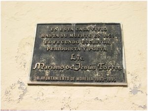 placa de la casa donde vivió Mariano de Jesús Torres
