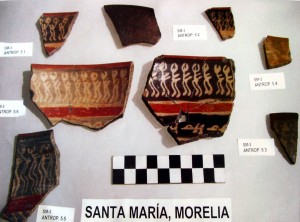 Fotografía de los vestigios en Santa María, actualmente en el Museo Regional Michoacano.
