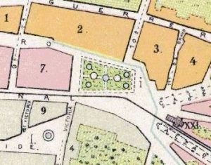 Plano de 1898, fragmento. Se ve el jardín con las cuatro fuentes pequeñas y la central, para ser conocido como Cinco de Oros.
